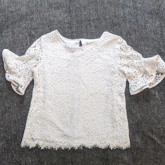 Nanette Brilliant White Ruffle Sleeve Floral Lace Blouse - Picture 6 of 10